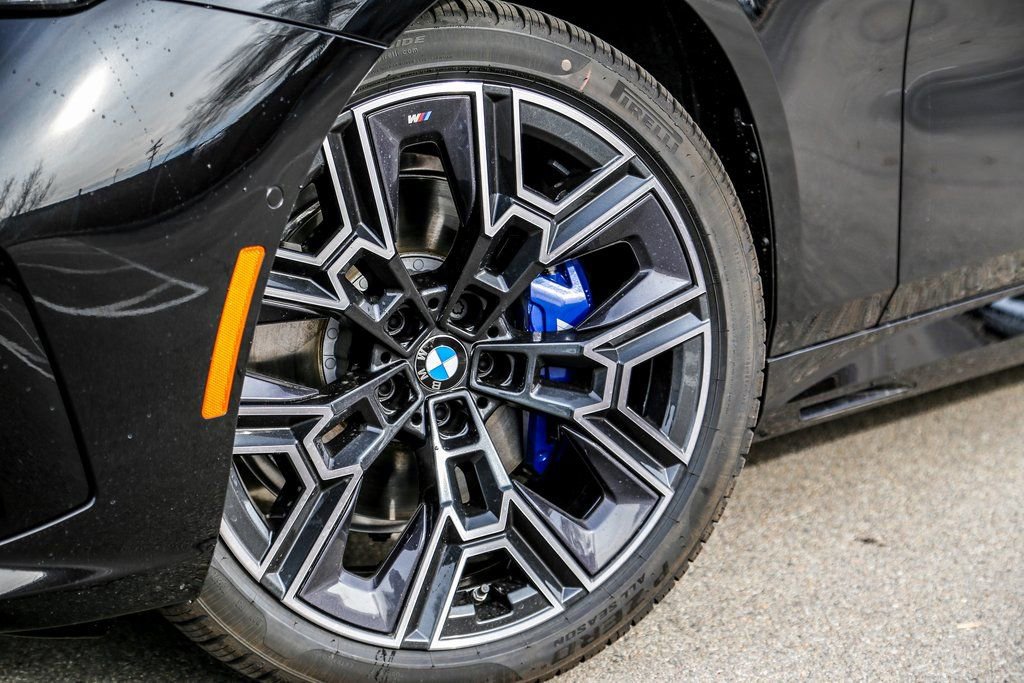 Used 2026 BMW 530i xDrive 530i xDrive w/ M Sport Package image 9