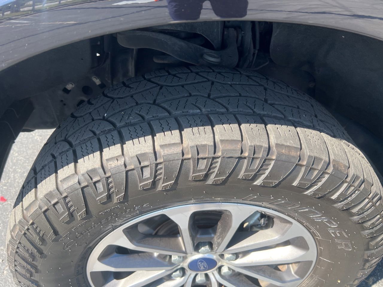 Used 2019 Ford F150 XLT w/ Equipment Group 302A Luxury AWD/4WD image 12