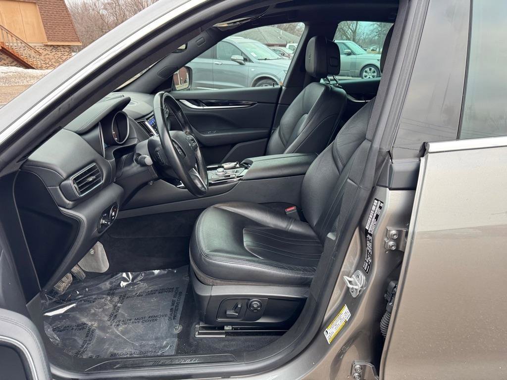 Used 2019 Maserati Levante image 17