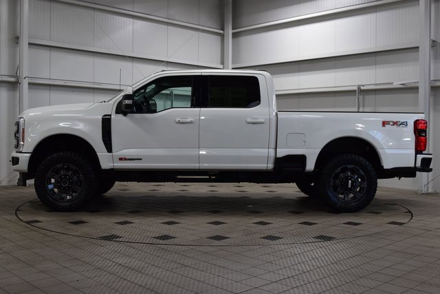 Used 2023 Ford F250 Lariat w/ Sport Appearance Package image 4