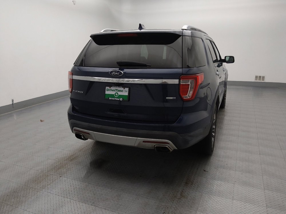 Used 2017 Ford Explorer Platinum image 7