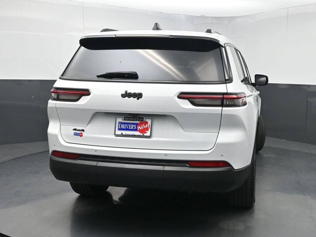 Used 2023 Jeep Grand Cherokee L Laredo AWD/4WD image 44
