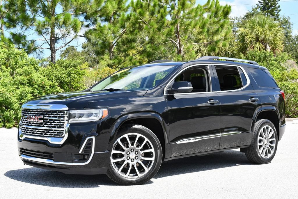 Used 2021 GMC Acadia Denali w/ Denali Technology Package FWD image 24