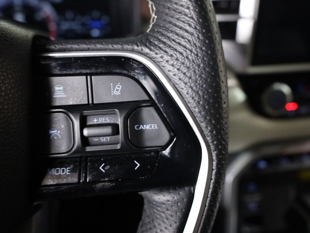 Used 2024 Toyota Sequoia Capstone AWD/4WD image 24