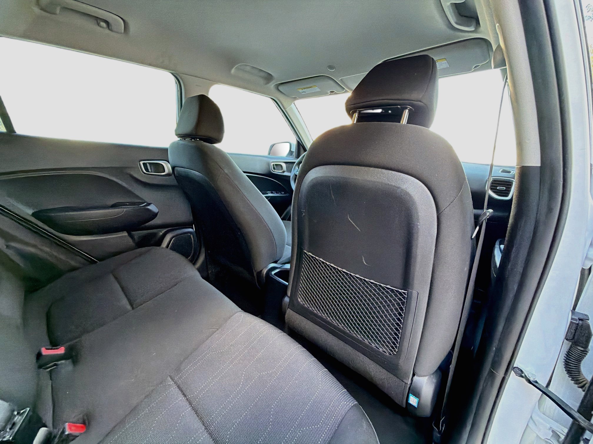 Used 2022 Hyundai Venue SE w/ Cargo Package FWD image 27