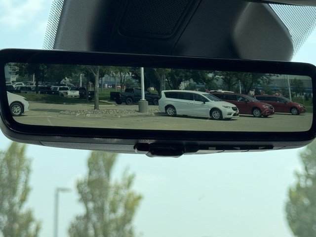 New 2025 Jeep Grand Cherokee Overland w/ Luxury Tech Group IV image 30