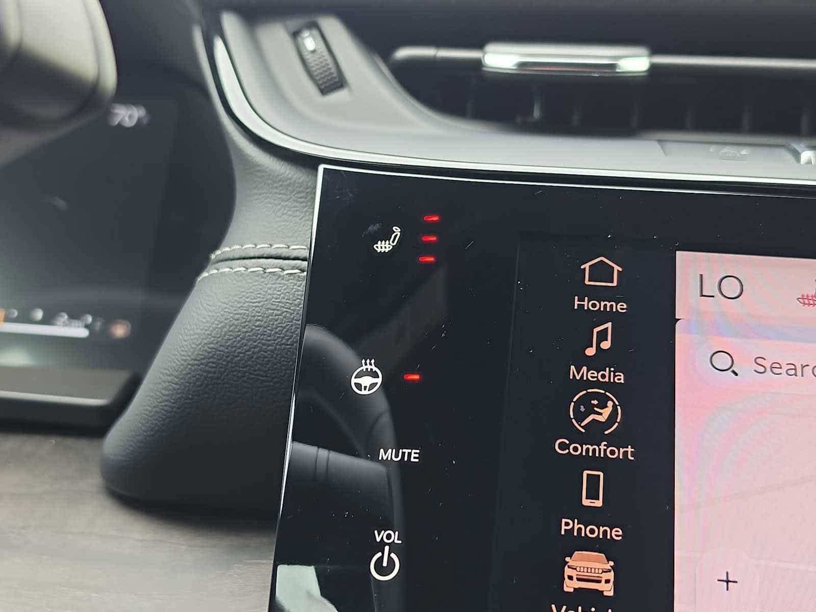 New 2026 Jeep Grand Cherokee Altitude AWD/4WD image 37