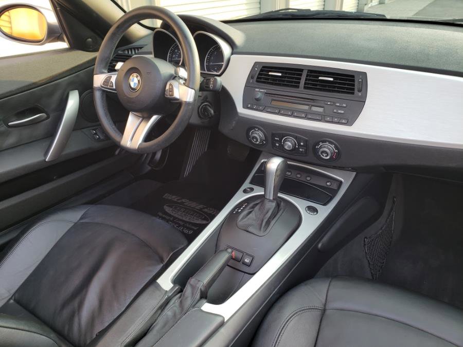 Used 2008 BMW Z4 3.0si image 11