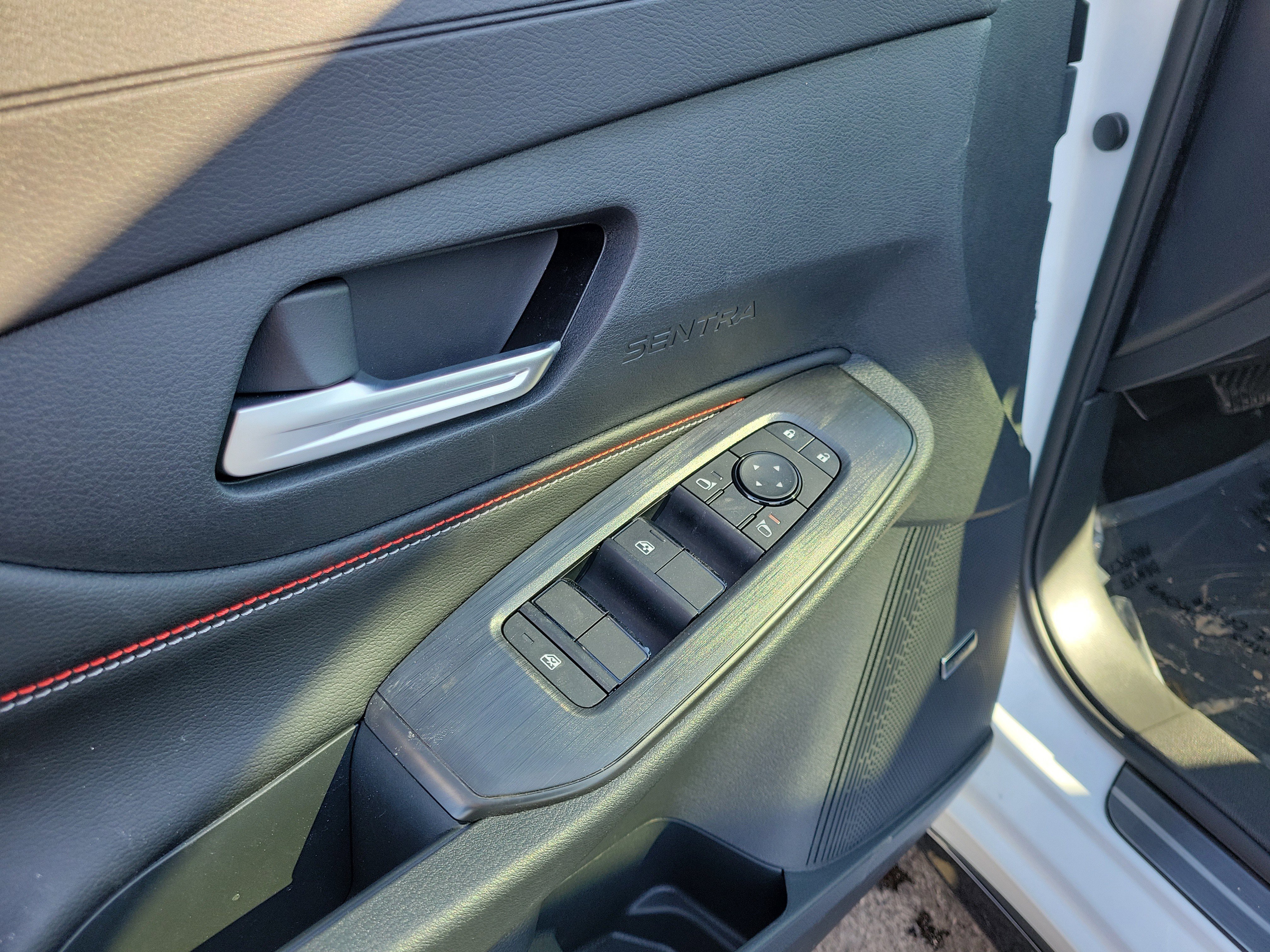 New 2026 Nissan Sentra SR w/ SR Premium Package FWD image 18