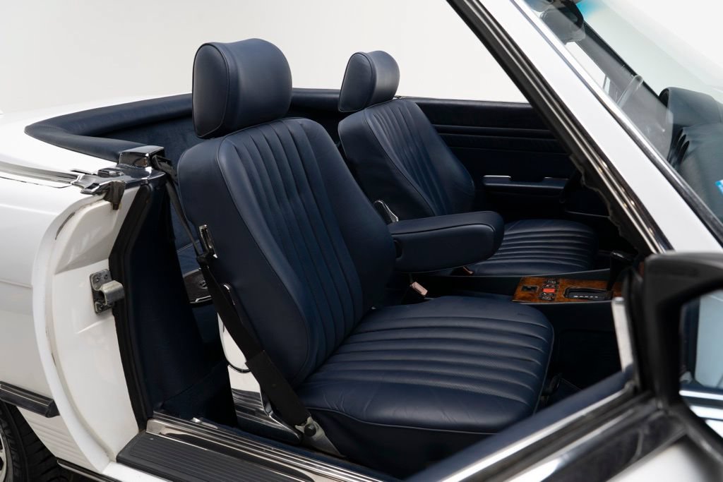 Used 1988 Mercedes-Benz 560 SL image 40