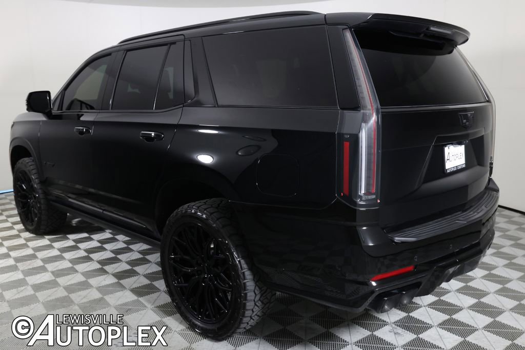 Used 2025 Cadillac Escalade V image 7