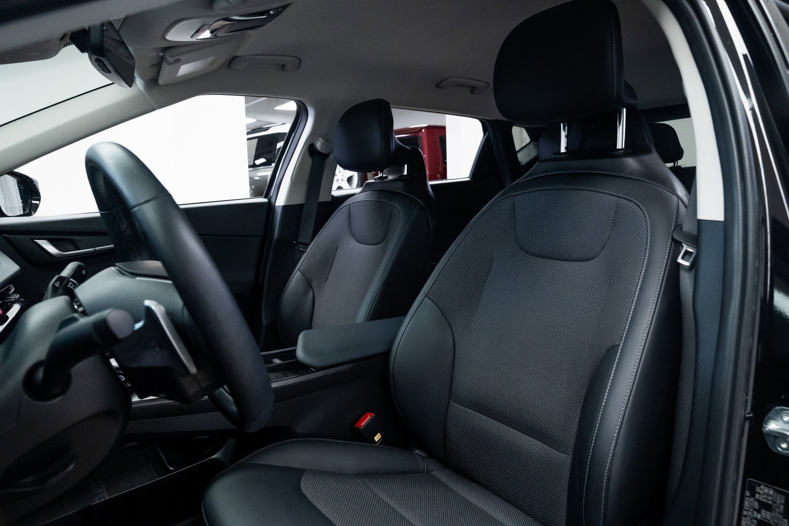 Used 2024 Kia EV6 Light image 16