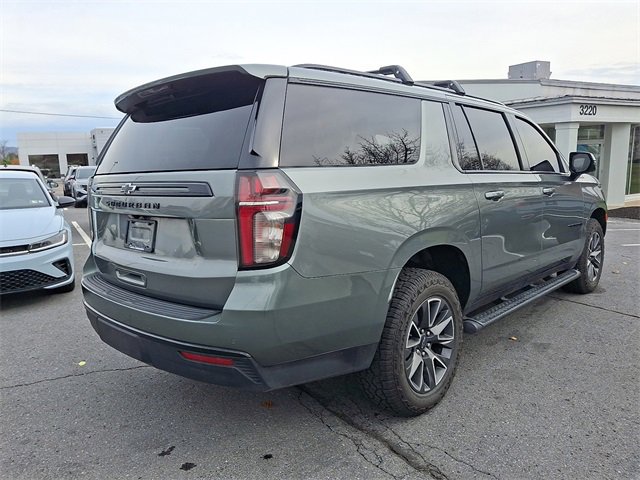Used 2023 Chevrolet Suburban Z71 w/ Luxury Package image 10