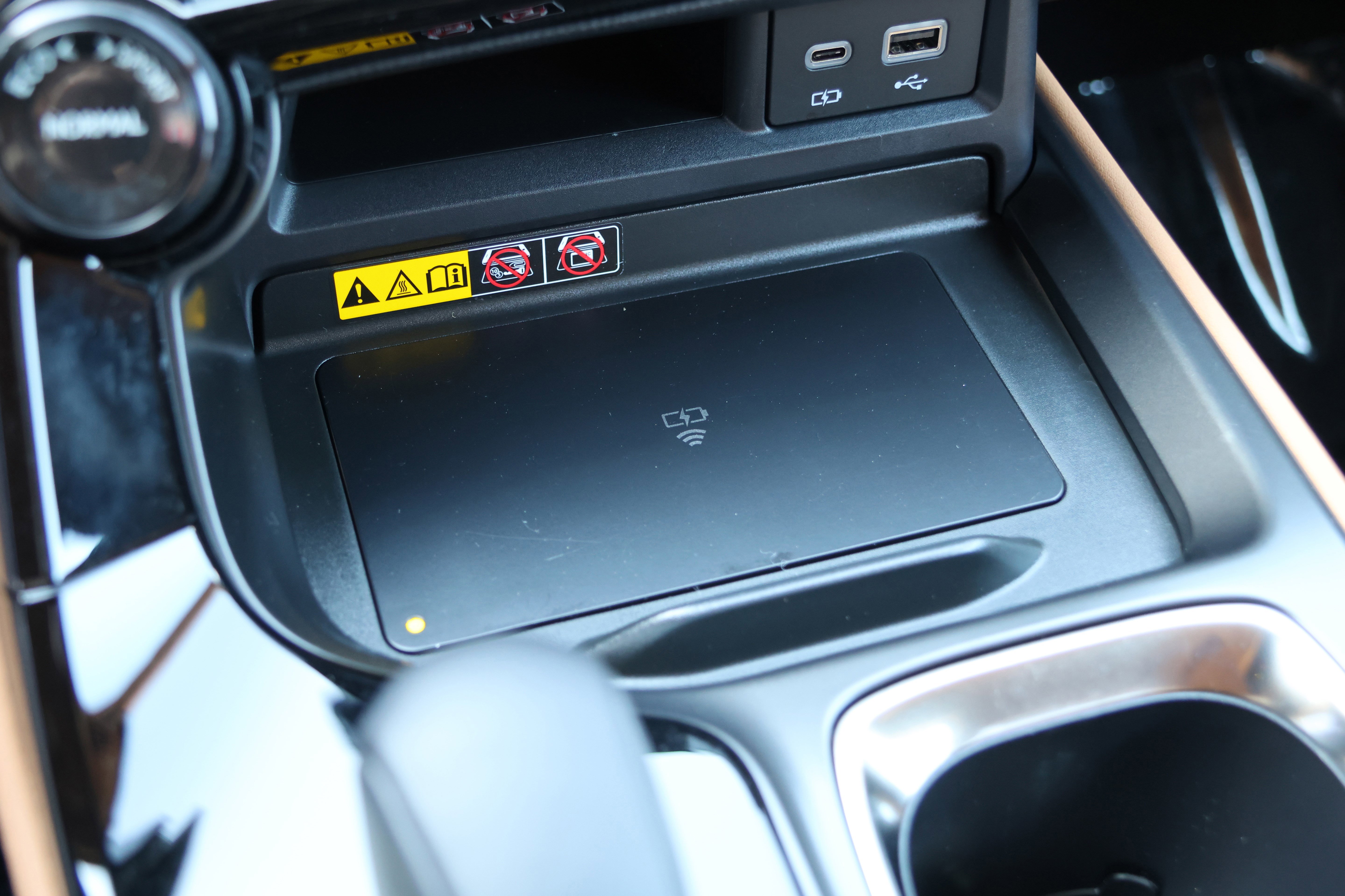 Used 2025 Lexus NX 250 FWD w/ Towing Package (2000 Lbs) image 30