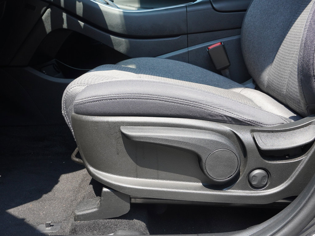 Used 2023 Hyundai Santa Fe SE AWD/4WD image 28