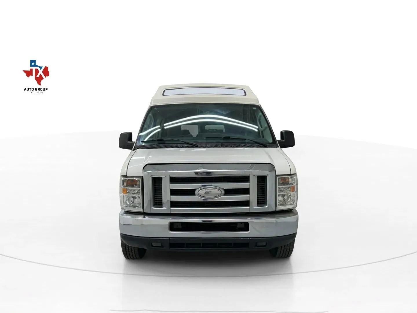 Used 2014 Ford E-150 and Econoline 150 Extended Van 3D image 7