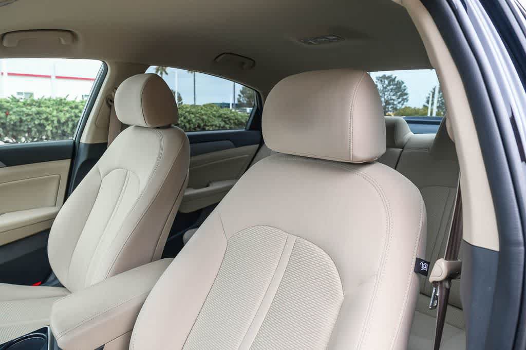 Used 2019 Hyundai Sonata SEL w/ Tech Package 02 FWD image 17