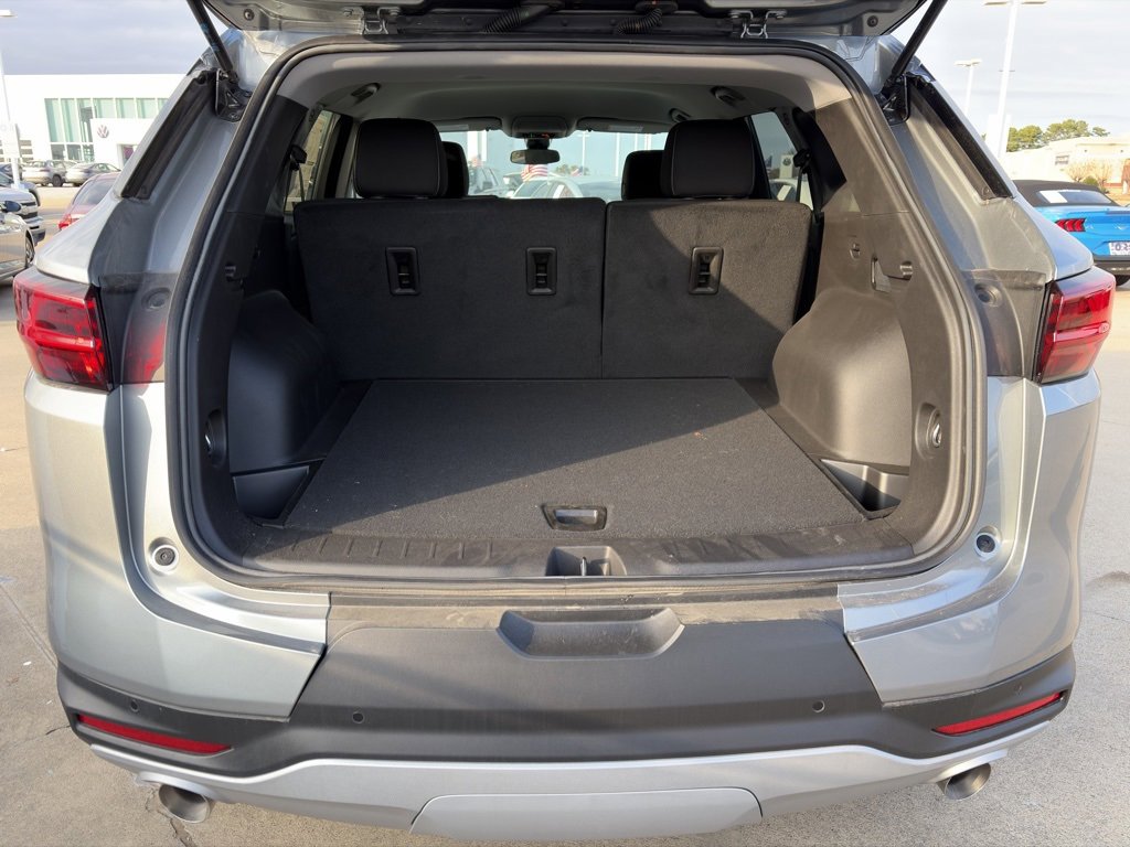 Used 2025 Chevrolet Blazer LT w/ Driver Confidence Package image 8