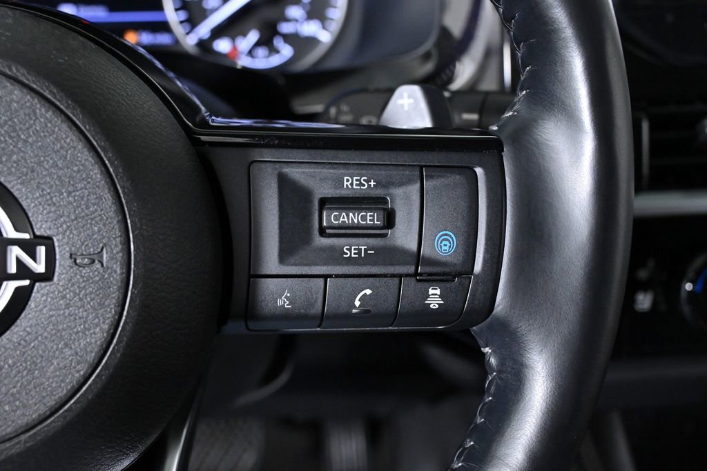 Used 2022 Nissan Pathfinder Platinum w/ Cargo Package image 14