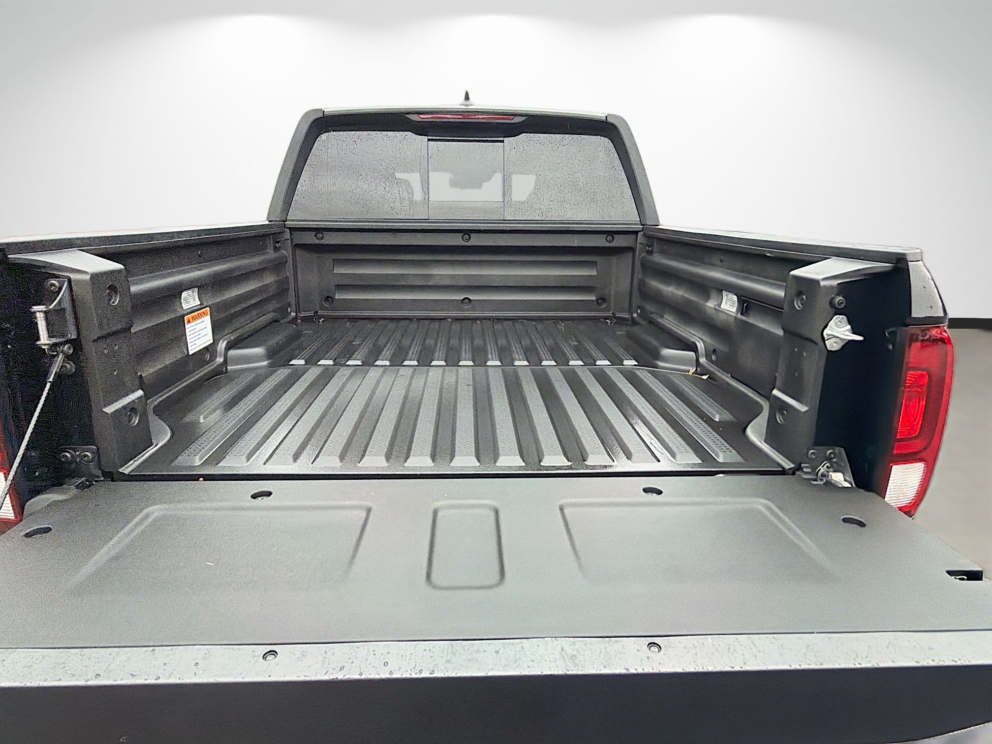 Used 2025 Honda Ridgeline RTL image 11