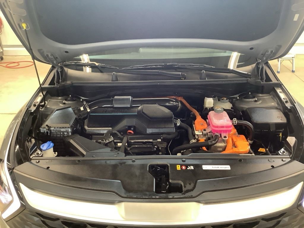Certified 2023 Kia Sportage LX image 16