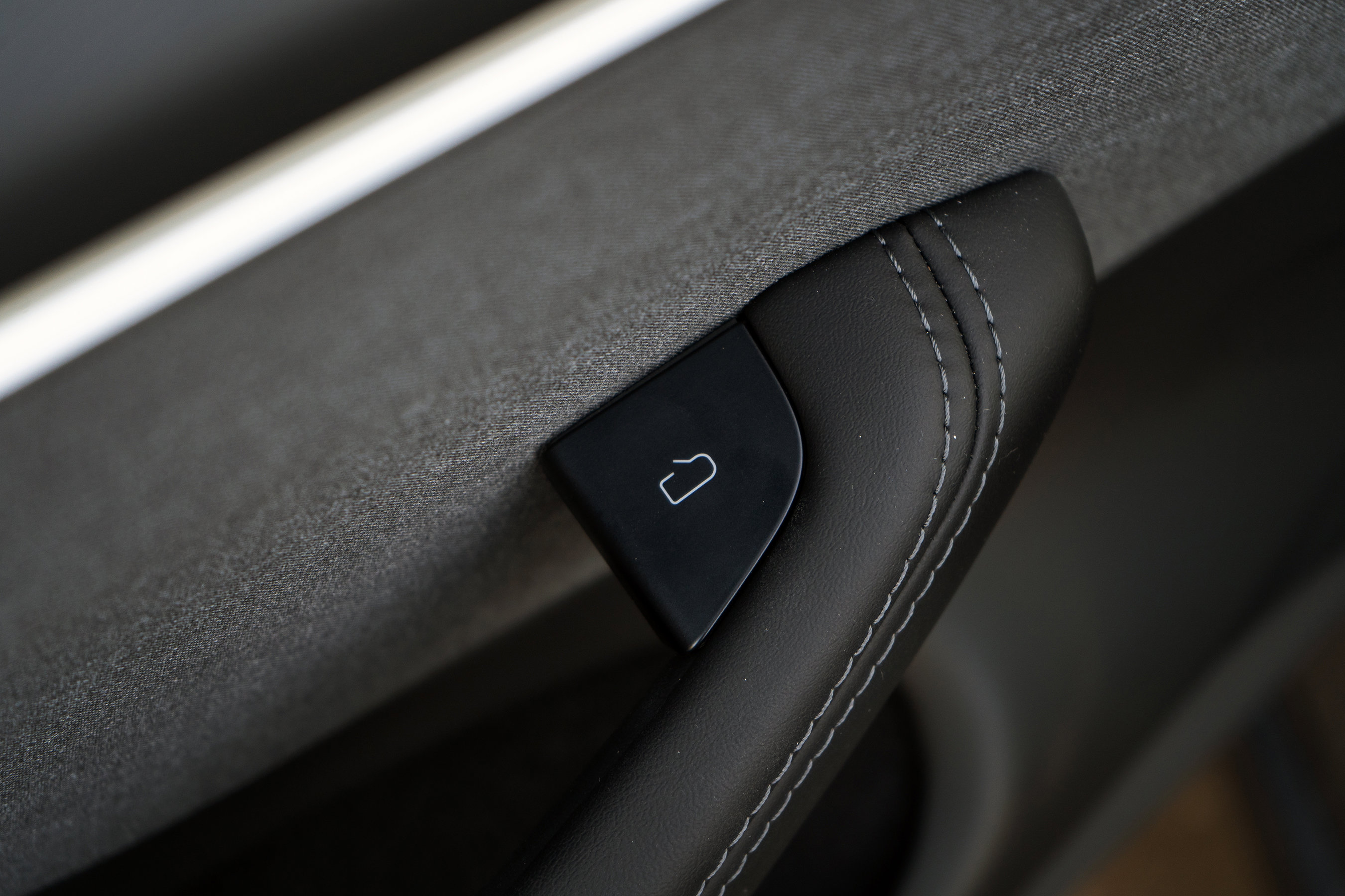 Used 2025 Tesla Model 3 Long Range image 31