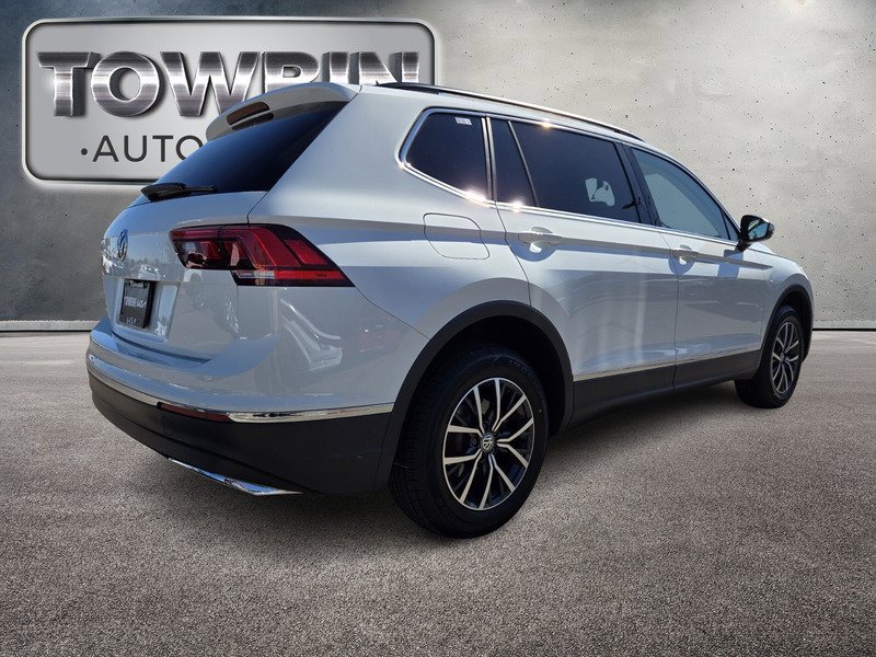 Used 2020 Volkswagen Tiguan SE w/ Panoramic Sunroof Package FWD image 5