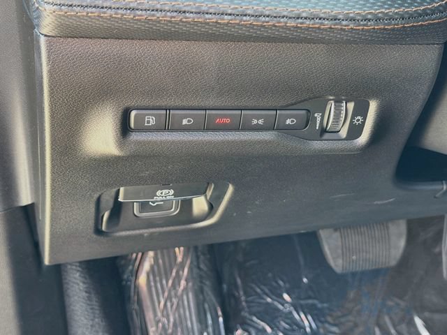 New 2026 Jeep Cherokee Overland w/ Advanced Pro Tech Group AWD/4WD image 11