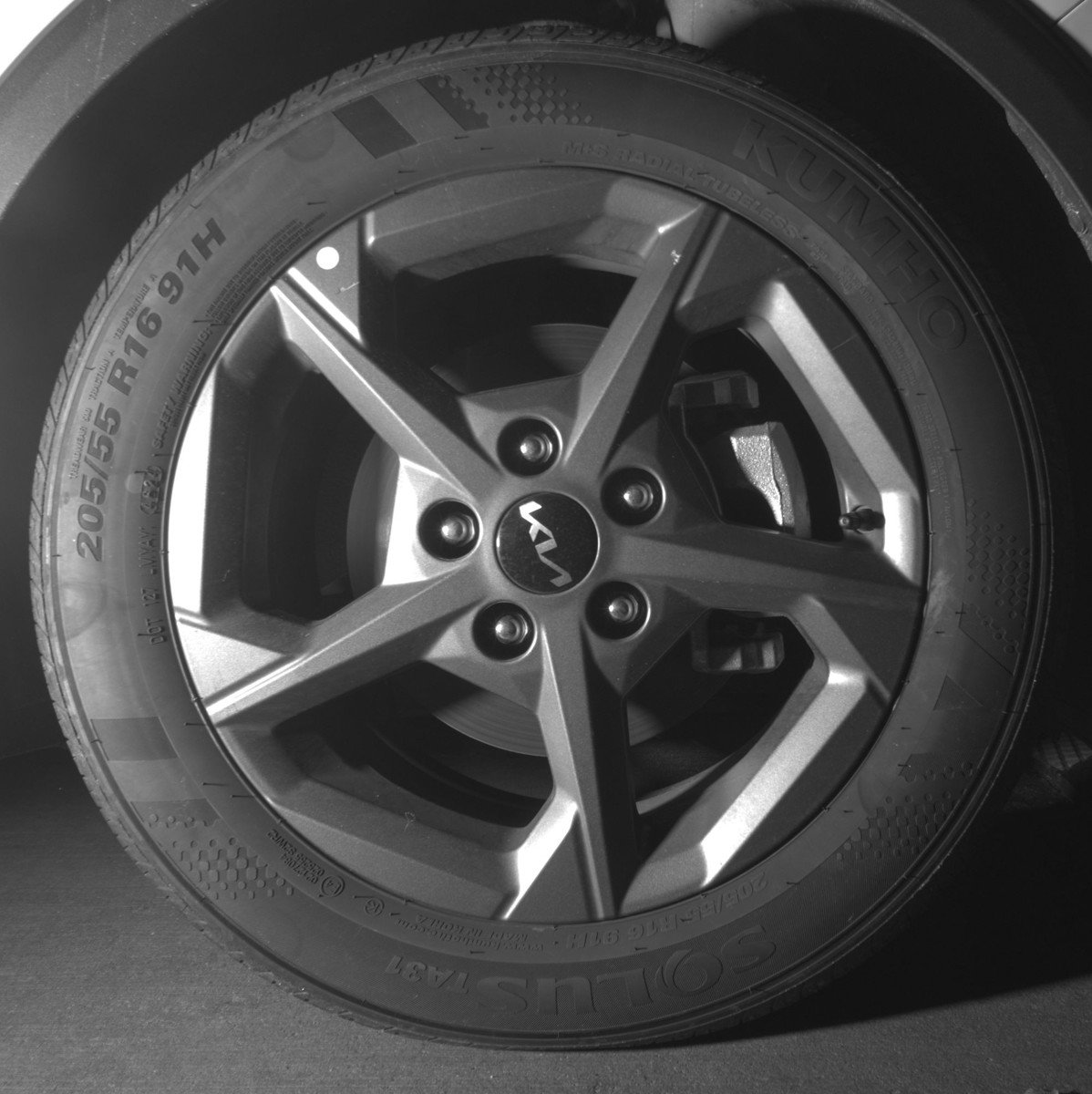 Used 2025 Kia K4 LXS image 13