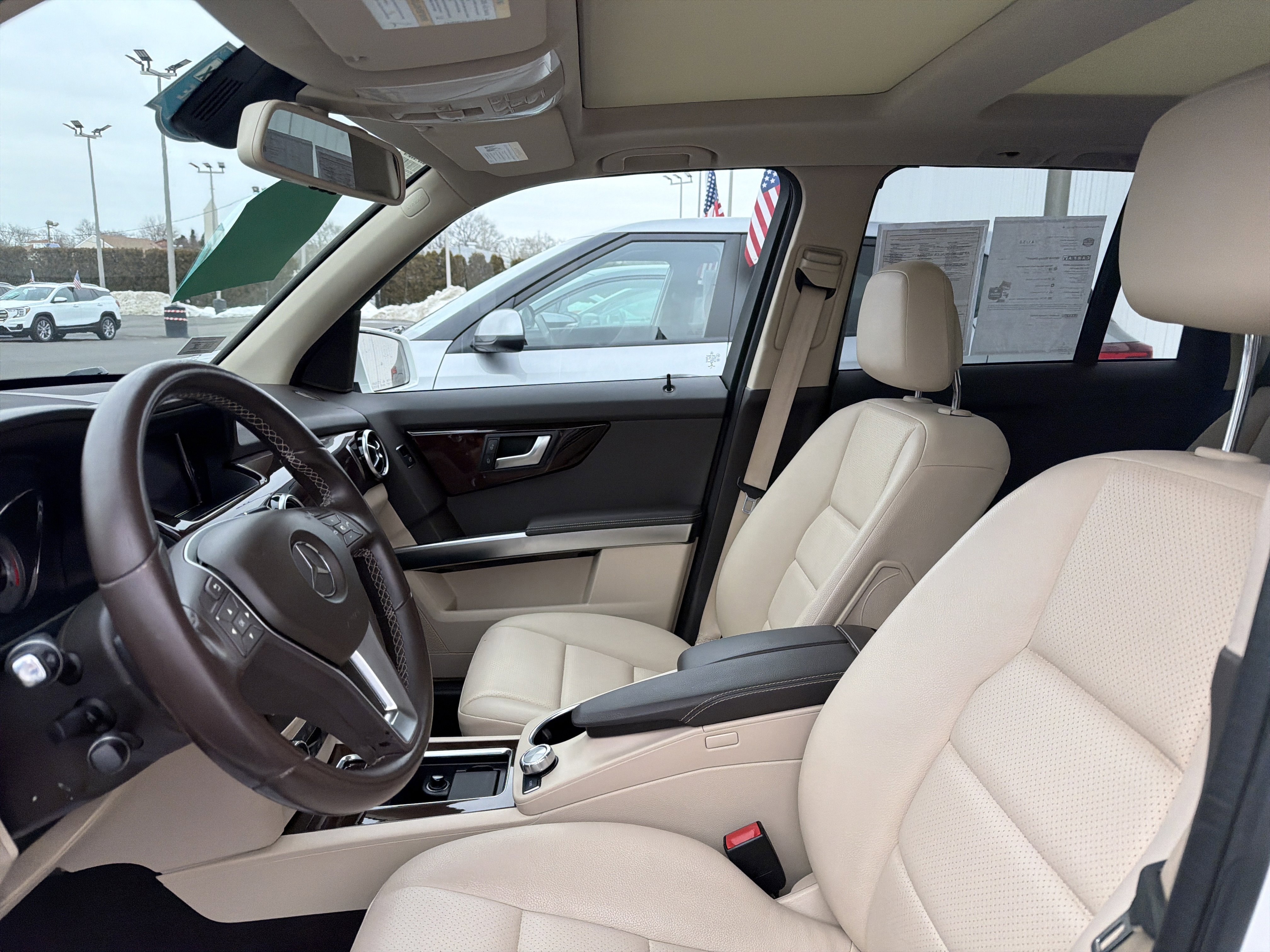 Used 2014 Mercedes-Benz GLK 350 4MATIC image 8