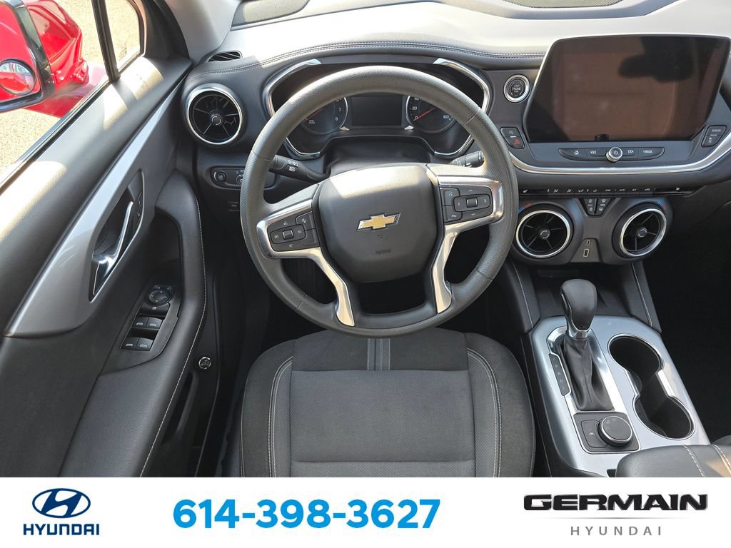 Used 2024 Chevrolet Blazer LT w/ Convenience Package FWD image 17
