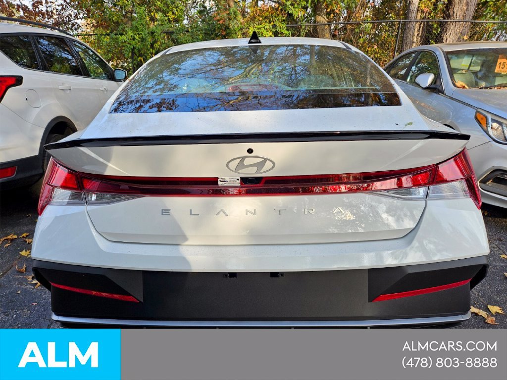 Used 2026 Hyundai Elantra Sport FWD image 6