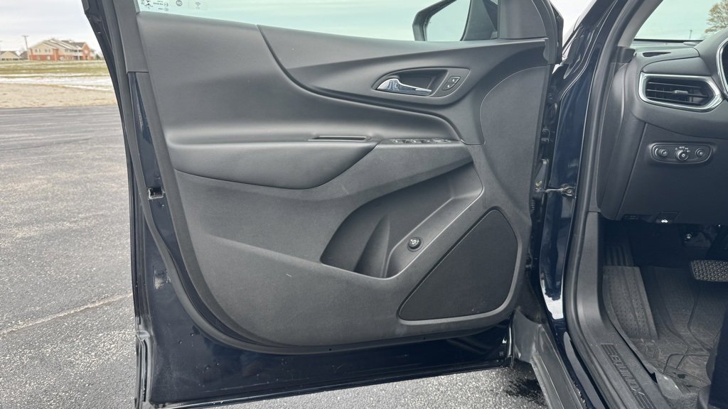 Used 2021 Chevrolet Equinox LT image 17