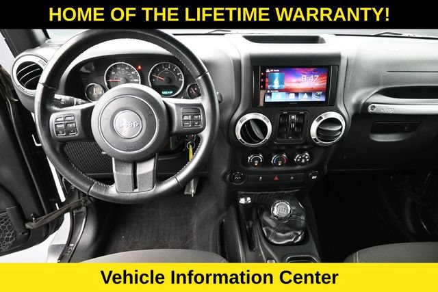 Used 2017 Jeep Wrangler Unlimited Sahara w/ Max Tow Package AWD/4WD image 15