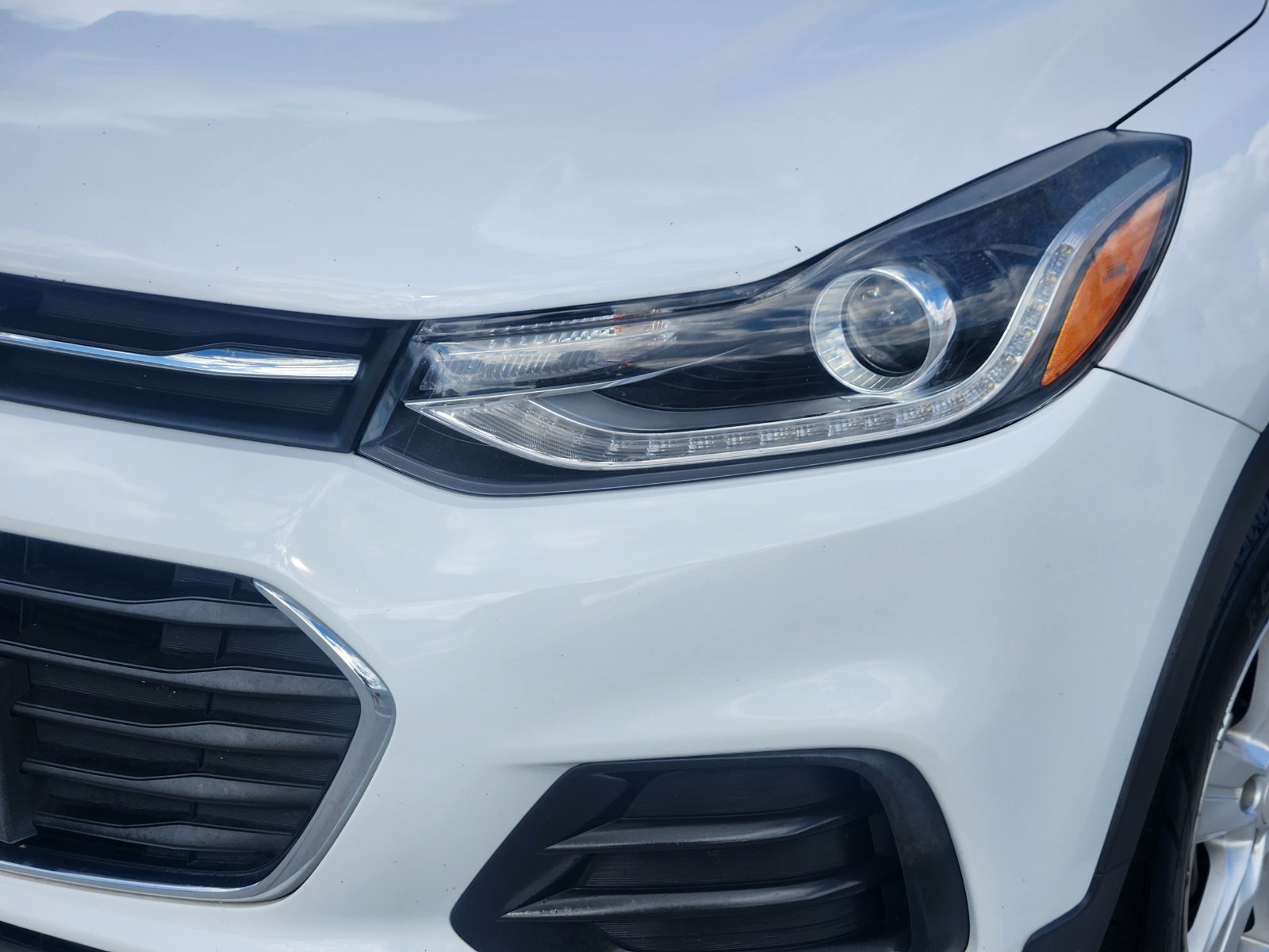 Used 2018 Chevrolet Trax LT w/ LT Convenience Package AWD/4WD image 9
