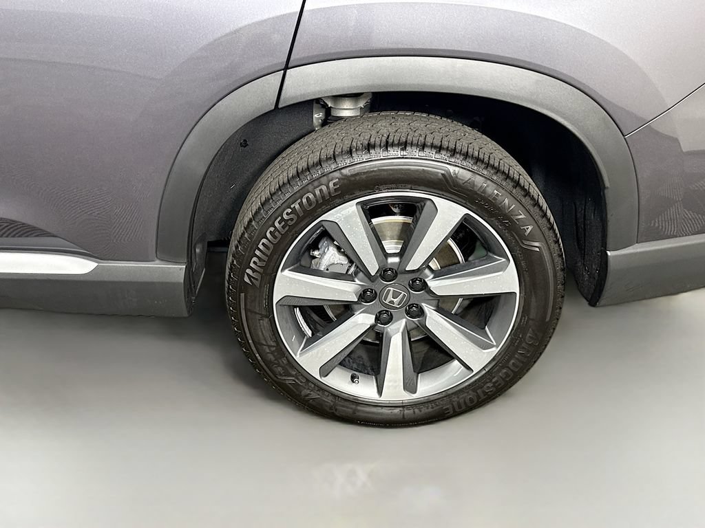 Used 2025 Honda Pilot Elite image 39