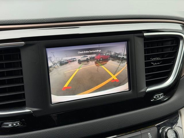 Certified 2023 Chrysler Voyager LX FWD image 22