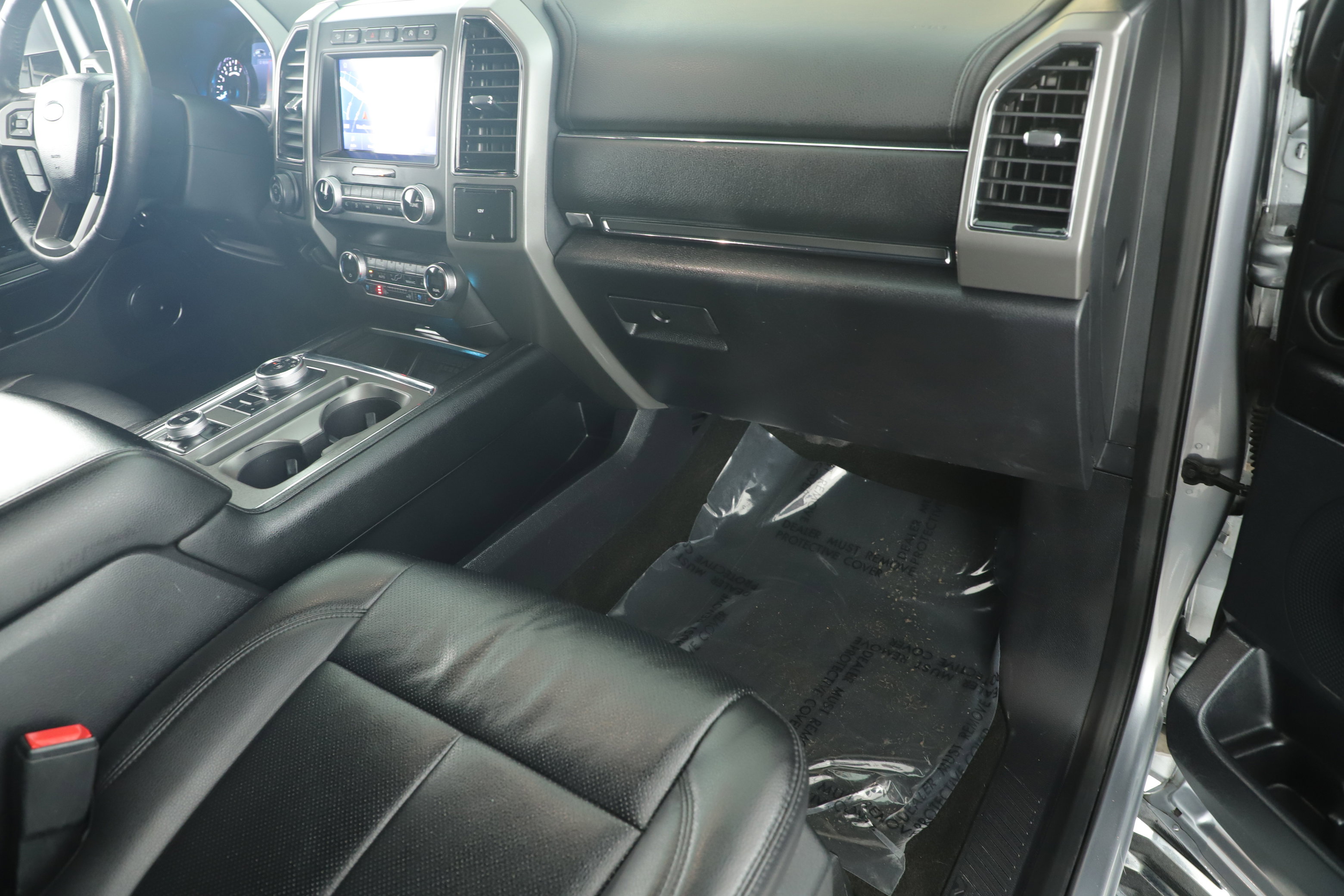 Used 2020 Ford Expedition Max XLT w/ Equipment Group 202A image 23