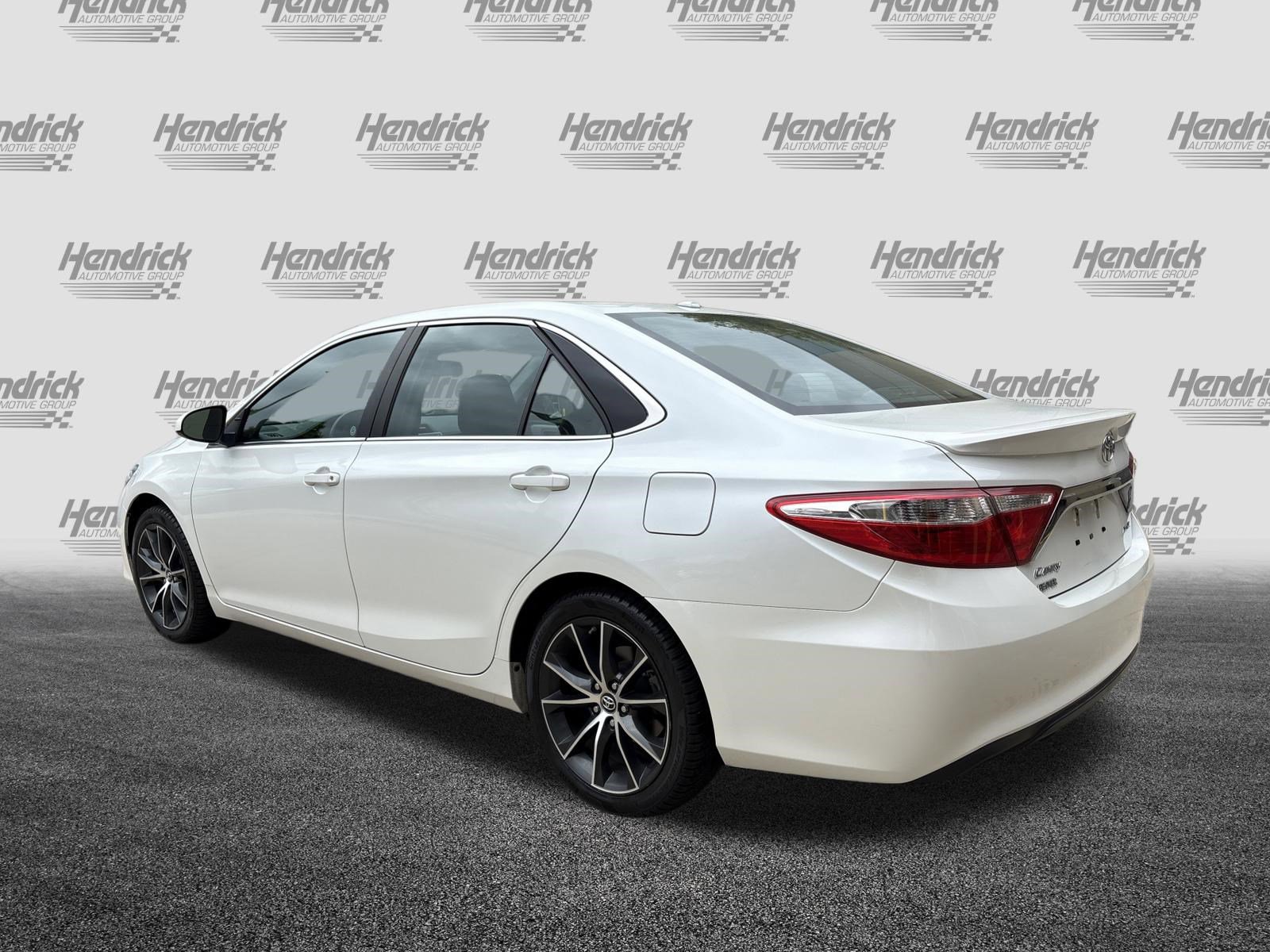 Used 2017 Toyota Camry XSE FWD image 8
