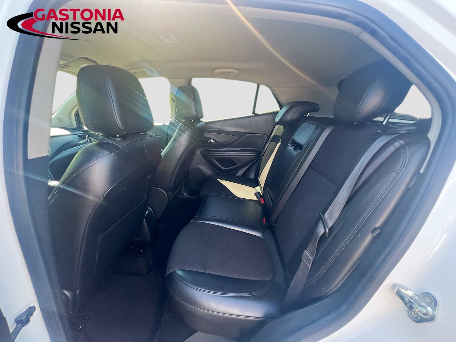 Used 2020 Buick Encore Preferred FWD image 32