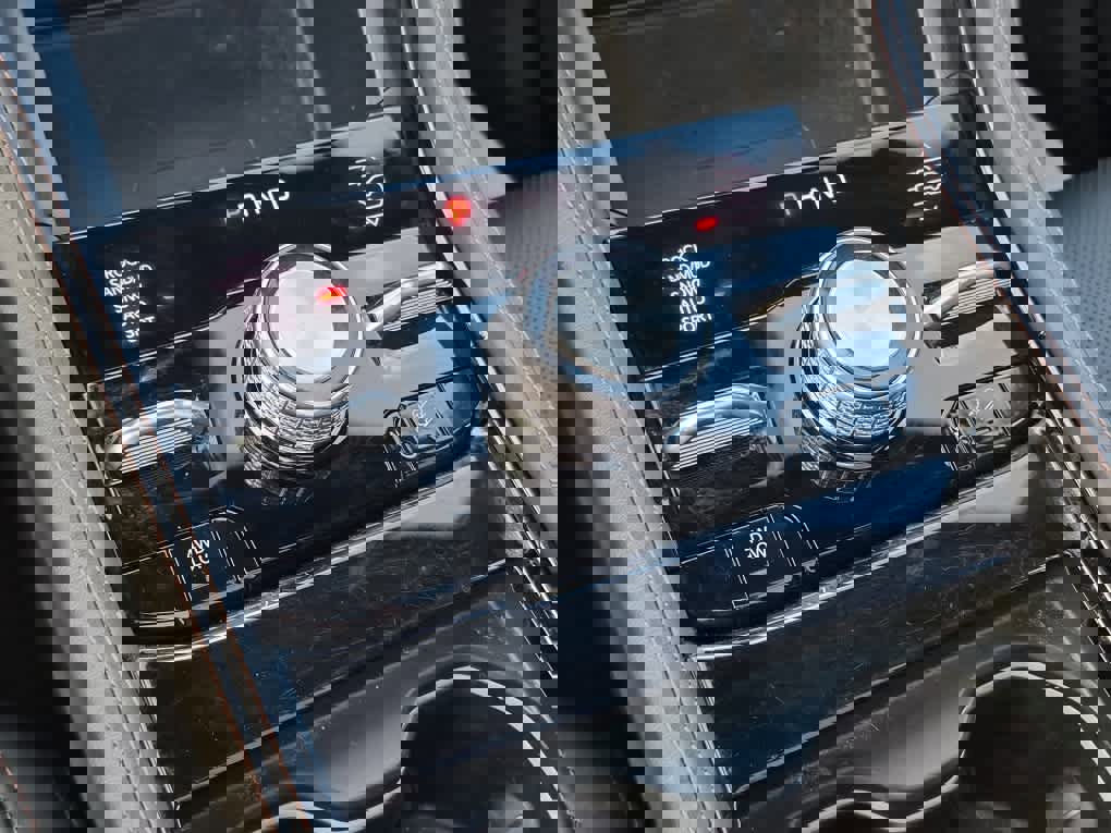 Used 2025 Jeep Grand Cherokee L Summit image 15