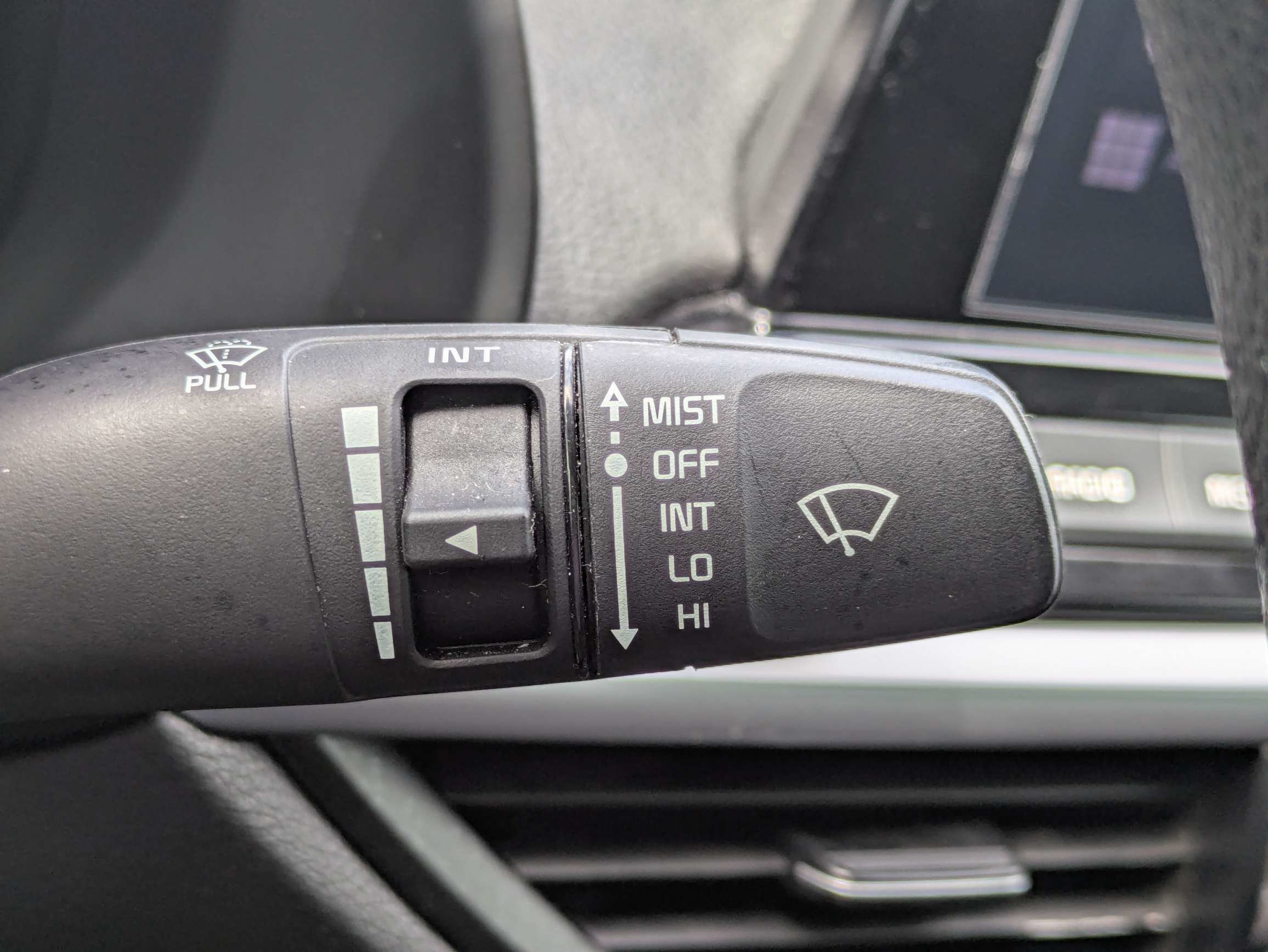Certified 2022 Kia Forte LXS FWD image 33