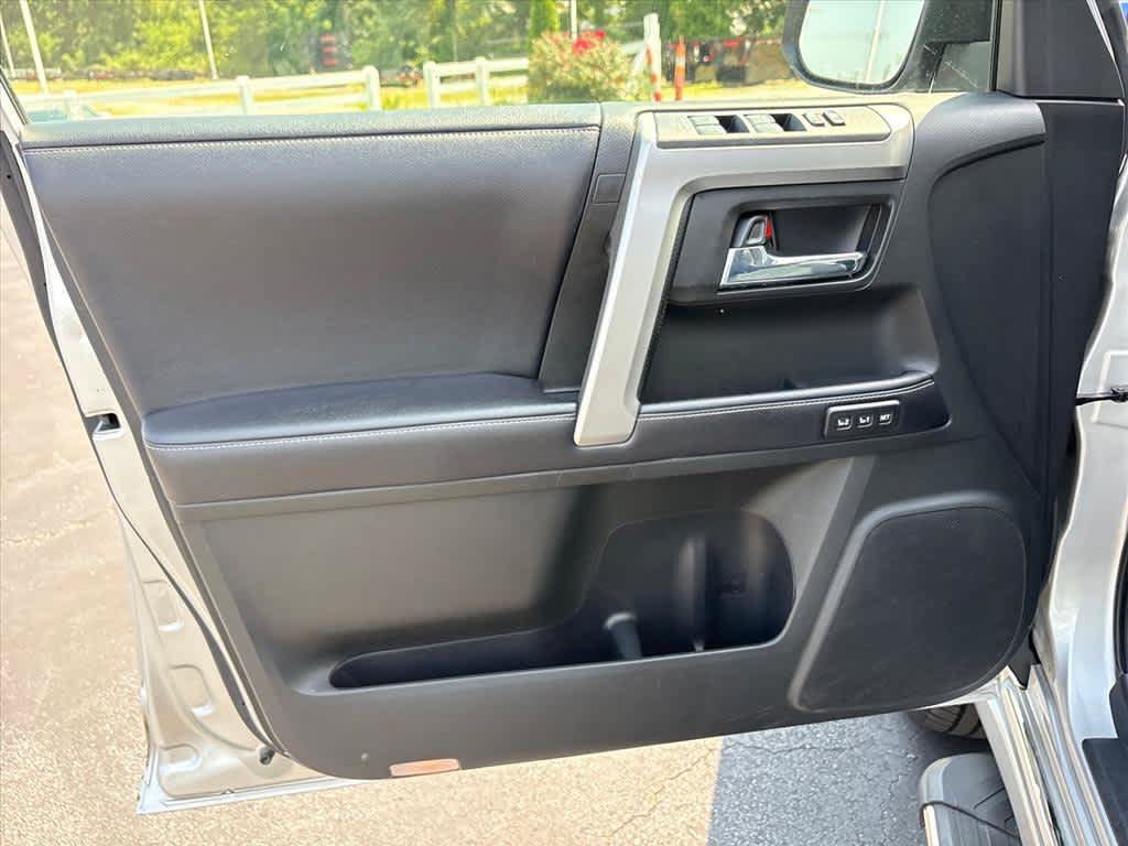 Used 2018 Toyota 4Runner Limited AWD/4WD image 20