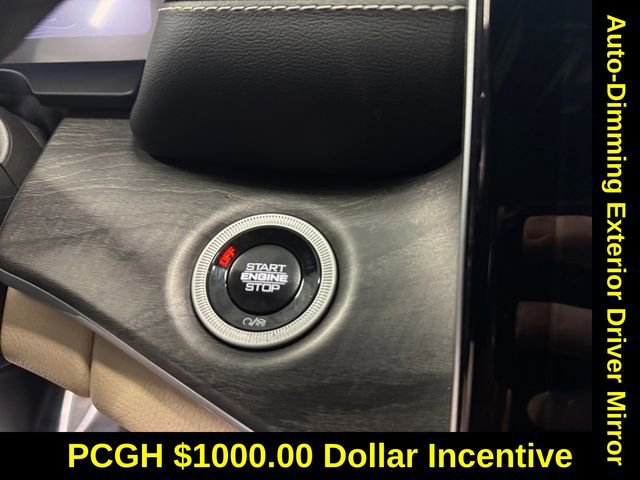 Used 2024 Jeep Grand Cherokee L Limited w/ Luxury Tech Group II image 20