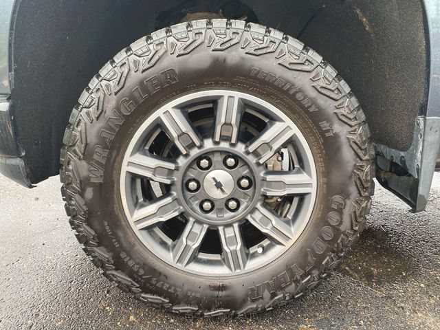 Used 2022 Chevrolet Silverado 1500 Custom Trail Boss w/ Safety Confidence Package AWD/4WD image 30