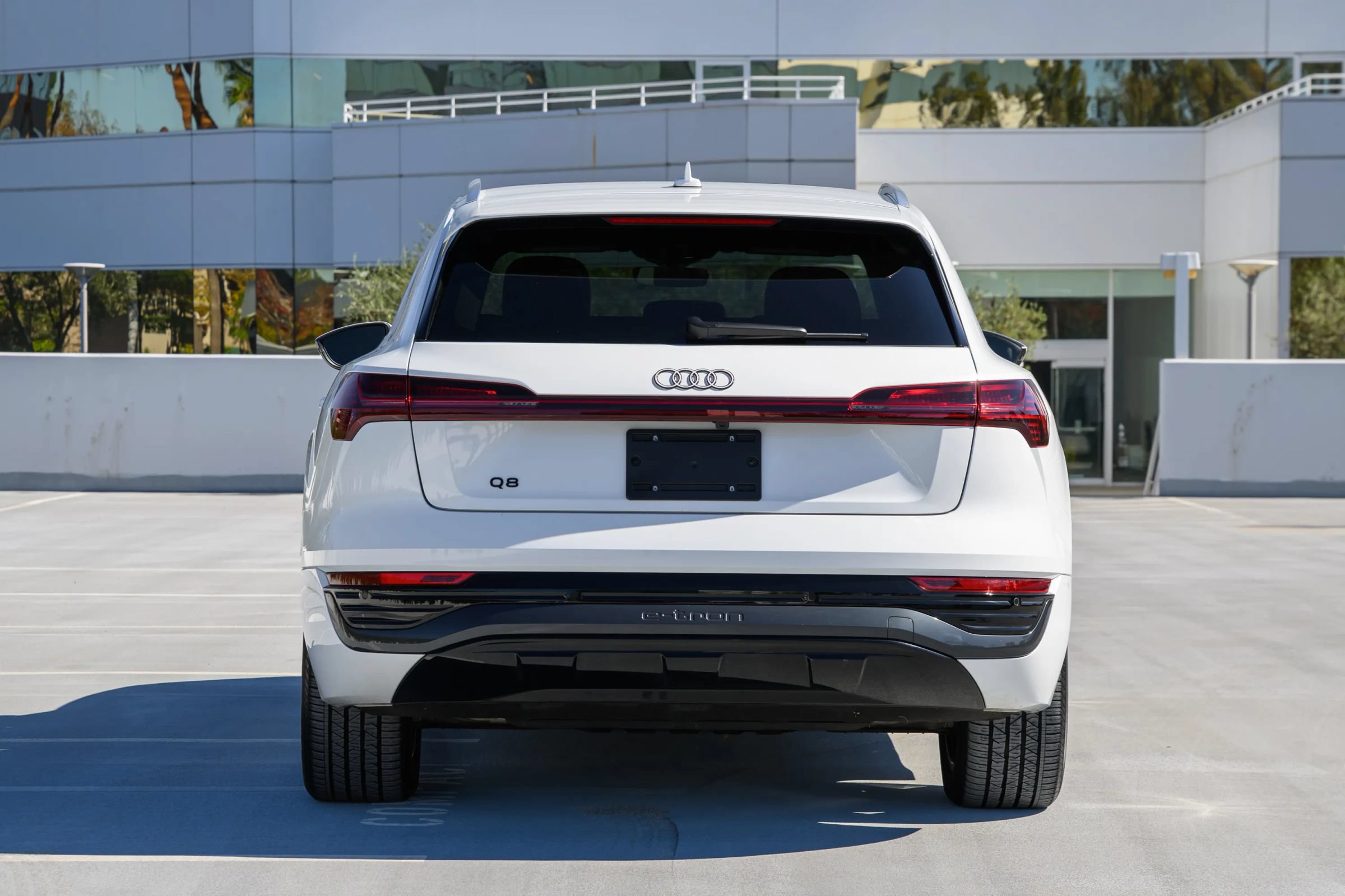 Used 2024 Audi Q8 e-tron Premium AWD/4WD image 6