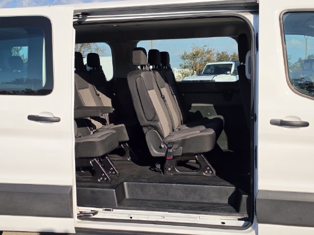 Used 2025 Ford Transit 350 XLT RWD image 5