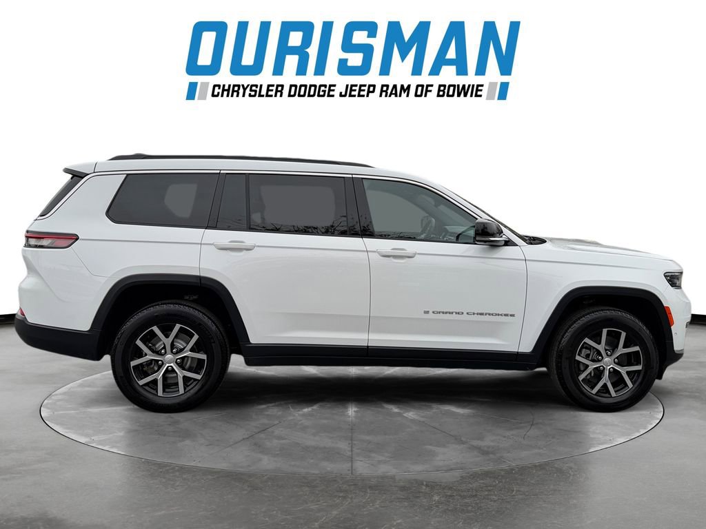 Used 2024 Jeep Grand Cherokee L Limited w/ Luxury Tech Group II image 7