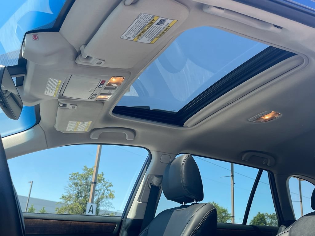 Used 2019 Subaru Outback 3.6R Limited AWD/4WD image 13
