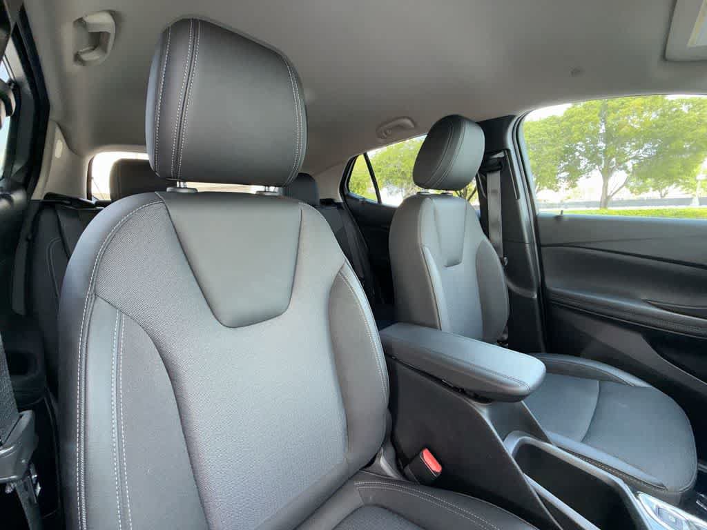 Used 2023 Buick Encore GX Select w/ Sport Touring Package FWD image 27